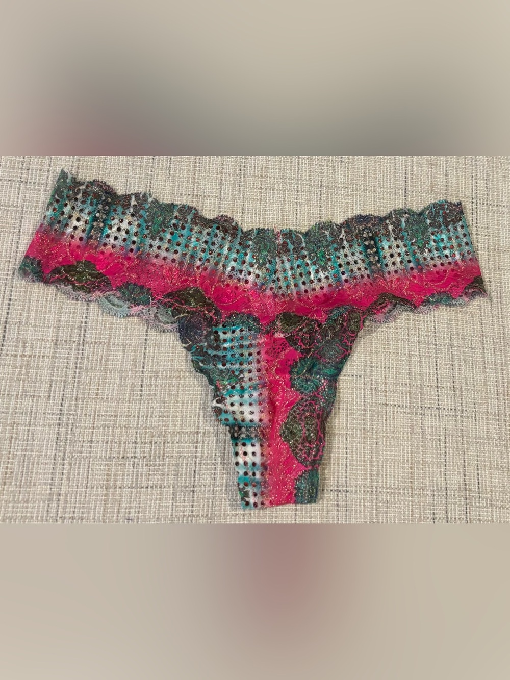 Never Say Never Printed Cutie Low Rise Thong in Indian Fantasy One Size M/L NWT